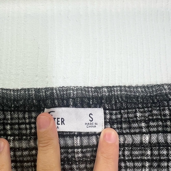 Hollister - Grey Plaid Button Up Pocket Adjustable Strap Jumpsuit Size Small - Picture 8 of 12